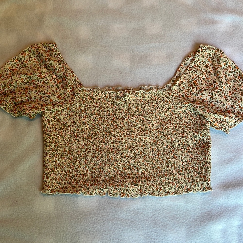 NWT floral crop top